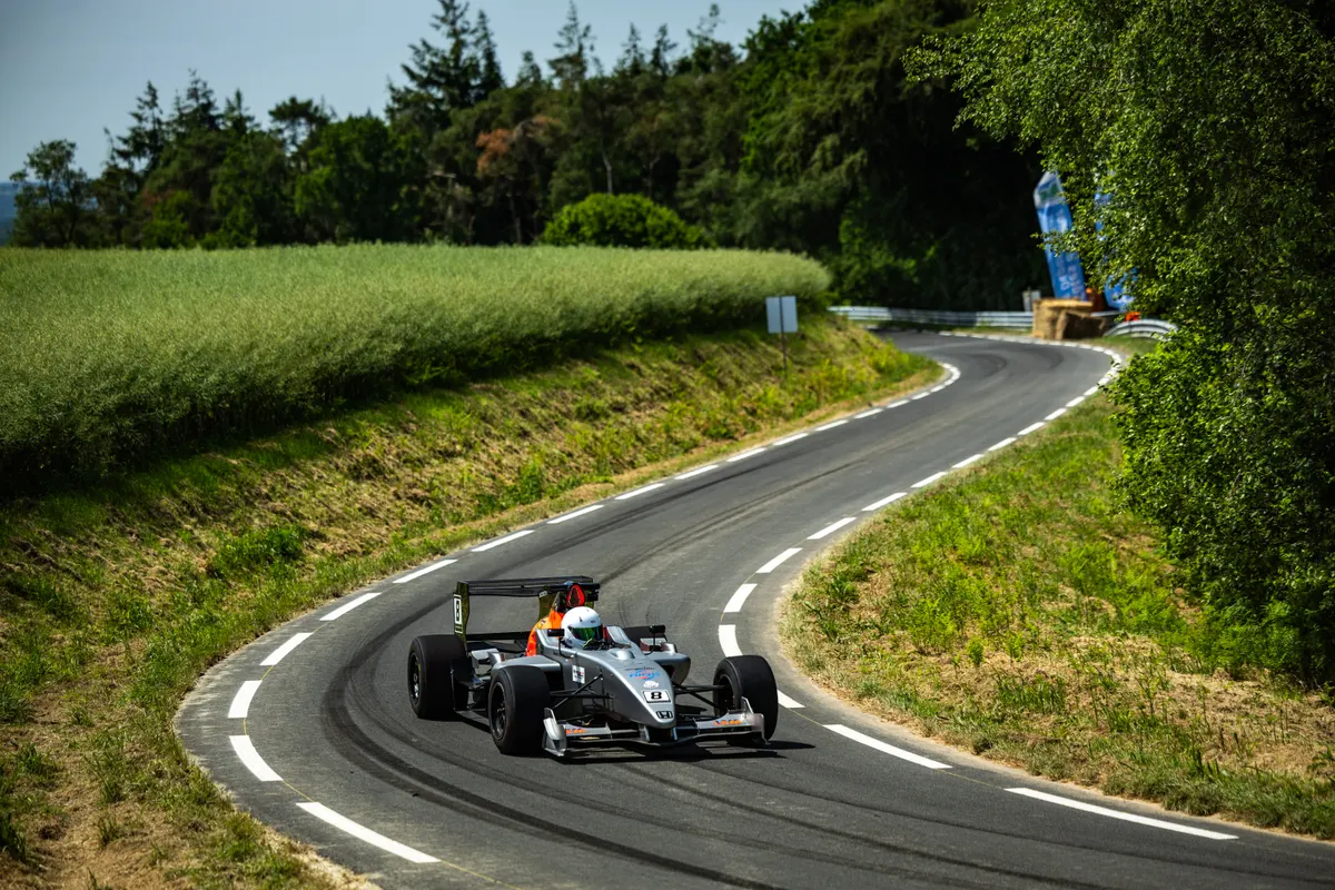 La Tatuus Formula Master de David Diebold à Saint-Gouëno en 2026